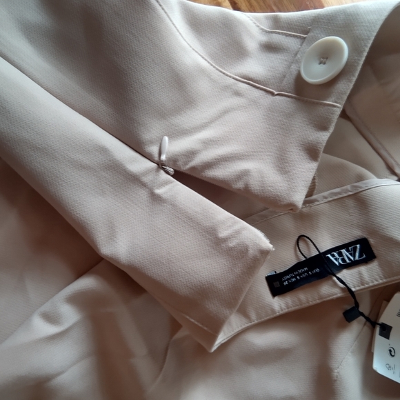 Zara high-waisted pleated slacks, size S, light tan - Picture 3 of 8